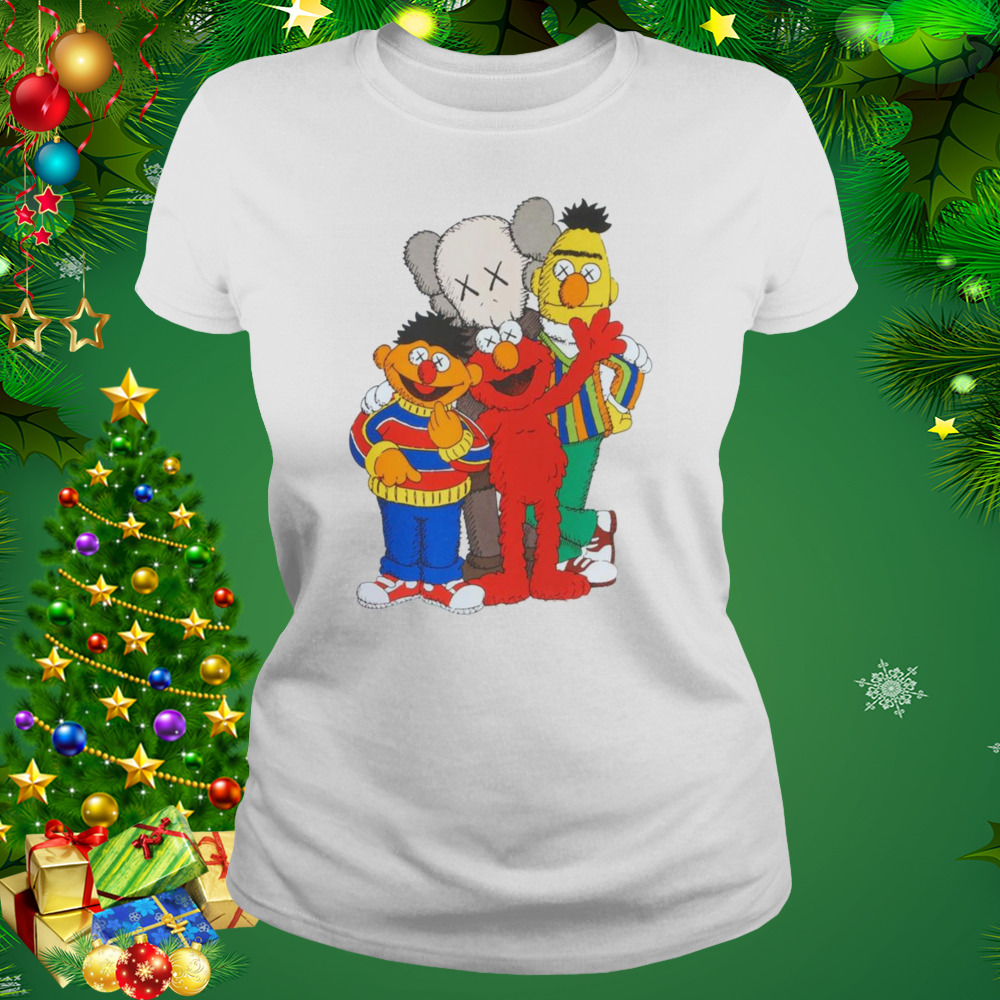 KAWS Uniqlo x Sesame Street Group #2 Shirt 2 Women's shirt