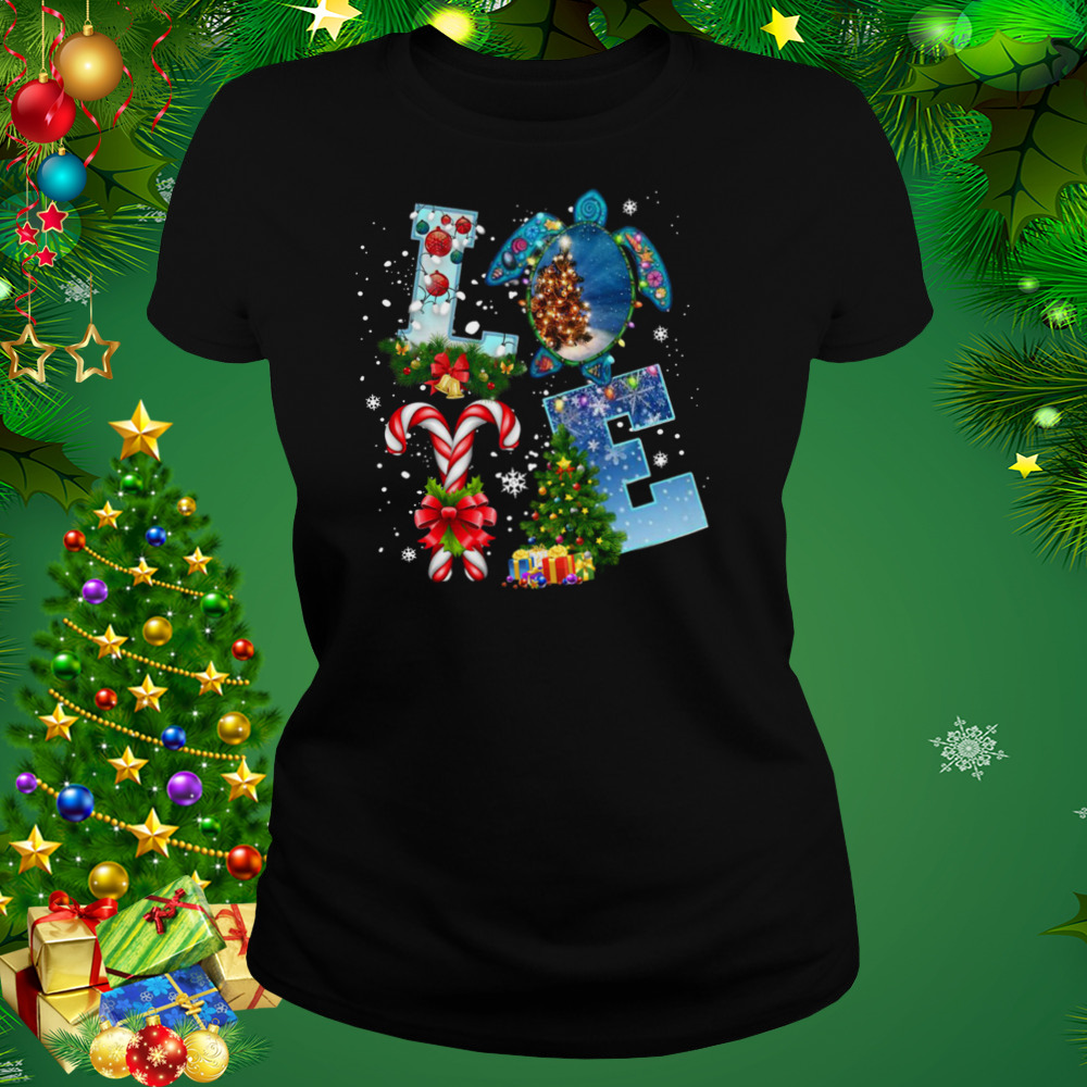 Love Turtle Merry Christmas Tree Gift Light shirt 2 Women's tshirt
