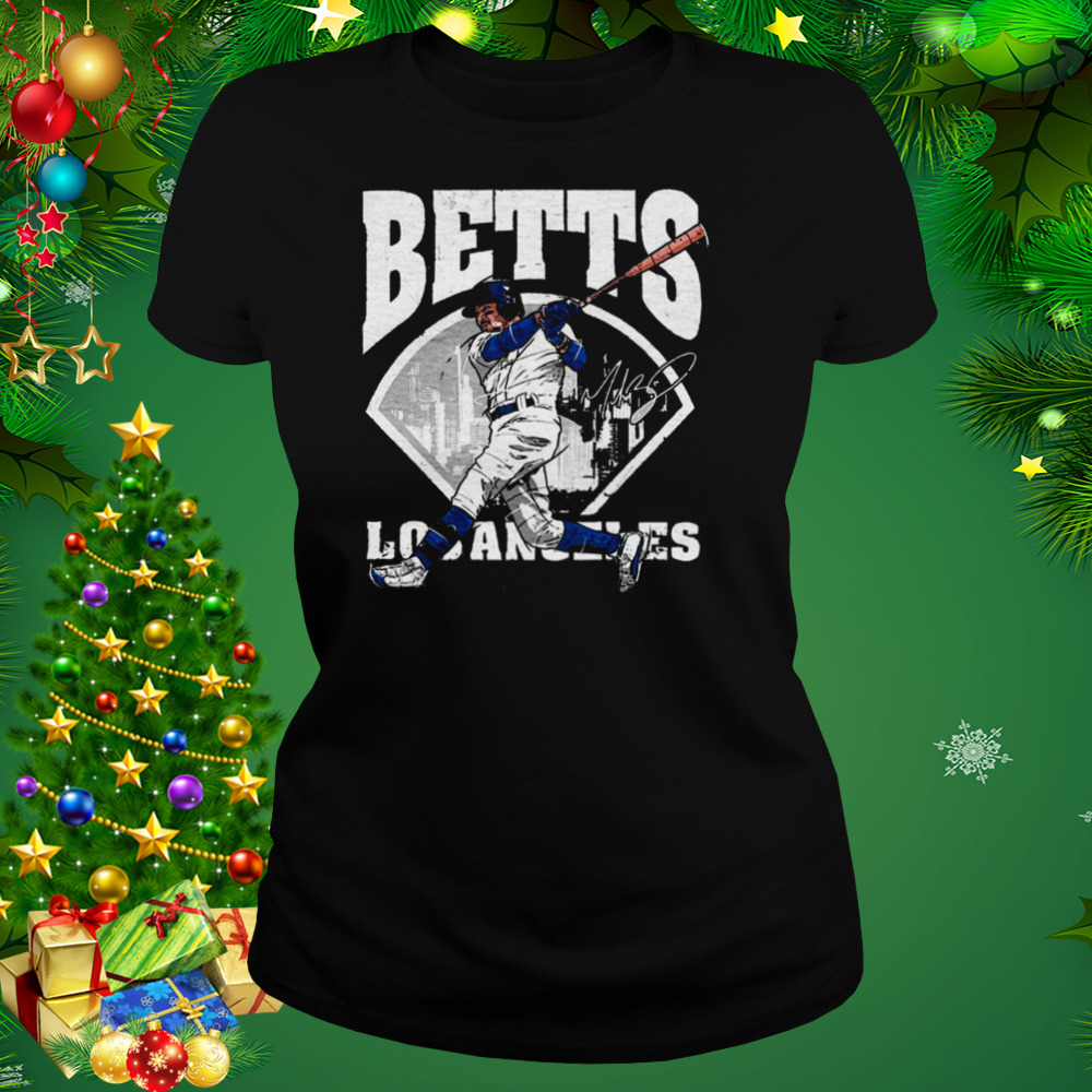Distressed Design Mookie Betts Field Dodgers Baseball Signature Shirt 2 Women's tshirt