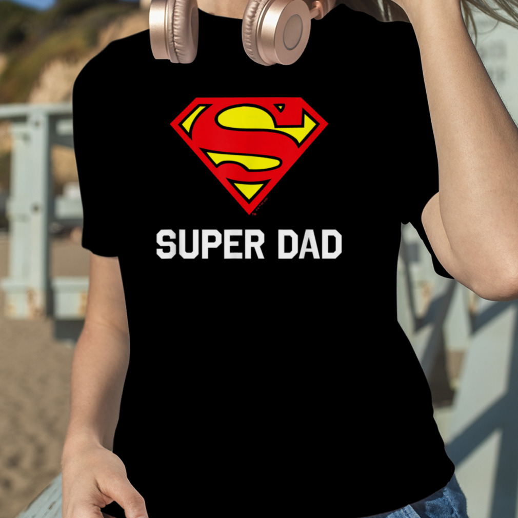 skilsmisse dramatiker Hilse DC Comics Superman Father's Day Super Dad Logo T-Shirt B09ZQ24RN6