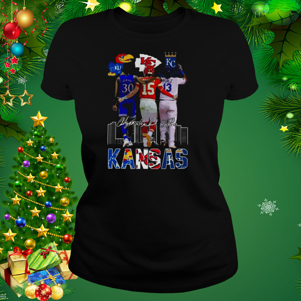 Kansas Sport teams Patrick Mahomes Ochai Agbaji And Salvador Pérez Signatures 2022 Shirt 2 Women's tshirt