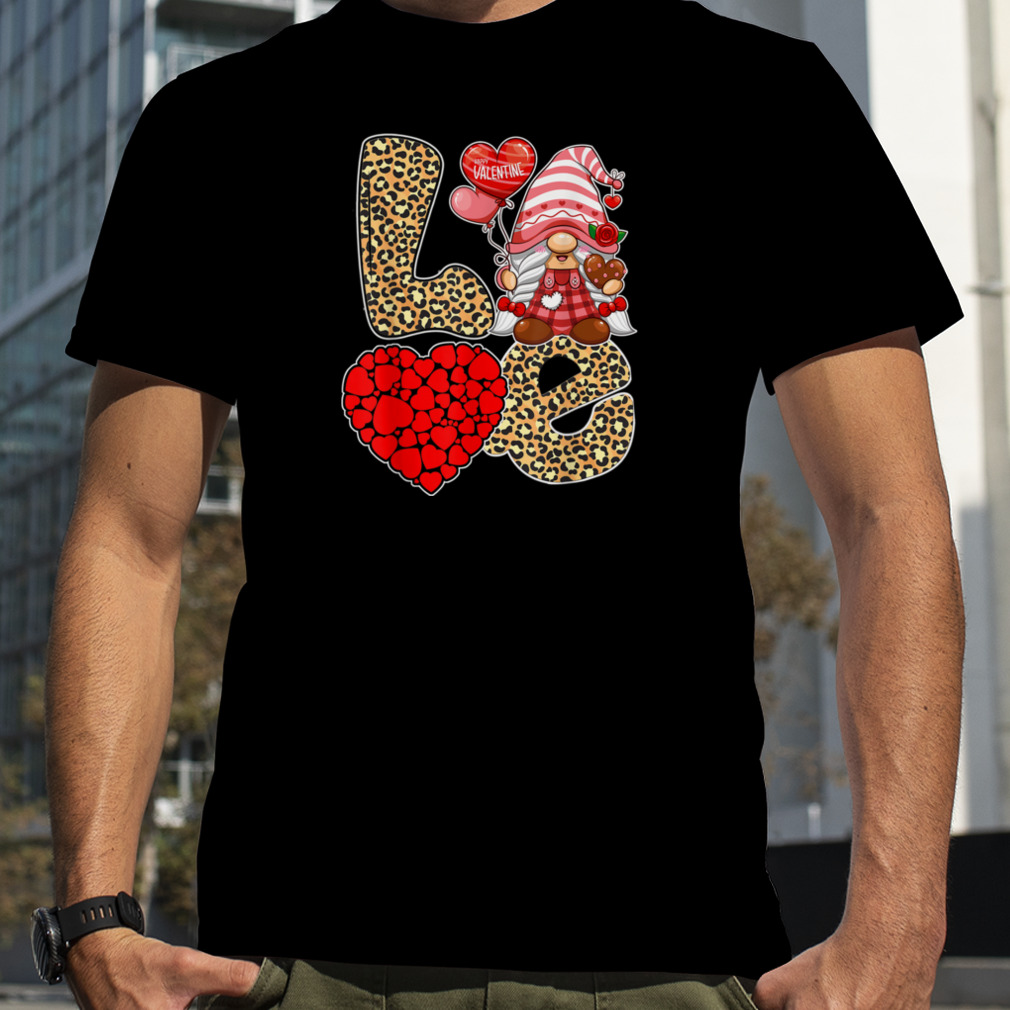 Cute Love Heart Gnome Leopard Cheetah Print Valentines Day T-Shirt B0BR53GG74s
