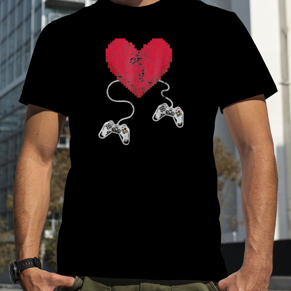Gamer Heart Gift - Game Lover Men Kids Boys Valentines Day T-Shirt B0BR4XJGM9