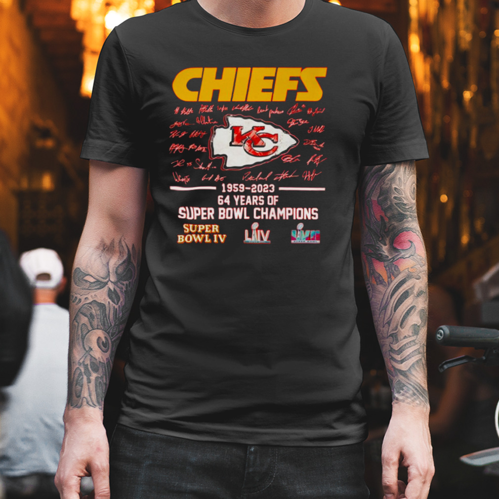 Kansas City Chiefs Super Bowl Lvi Champions 2022 Team Player Signatures  Classic Shirt - WBMTEE