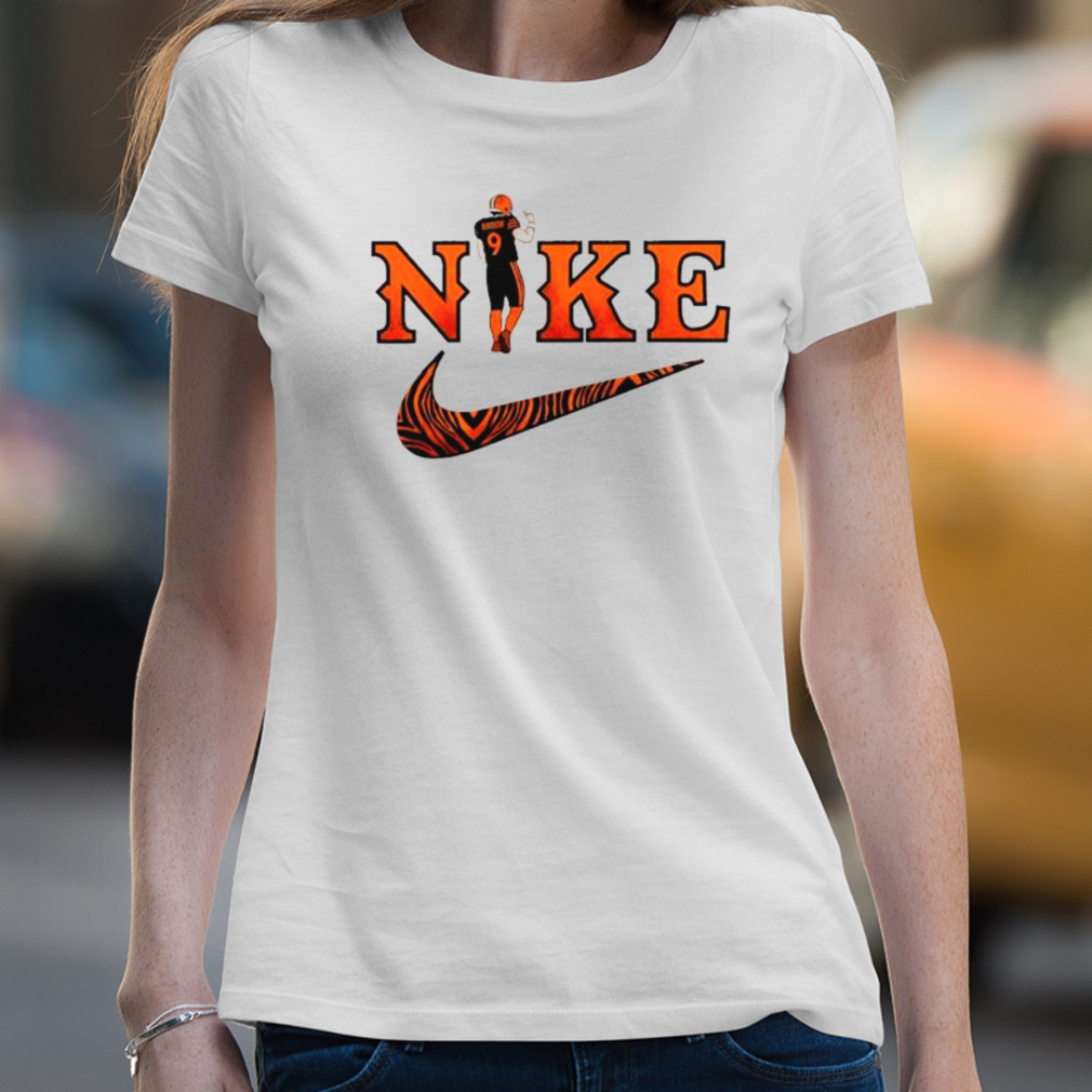 Joe Burrow 9 Cincinnati Bengals Nike logo T-Shirt - Yesweli