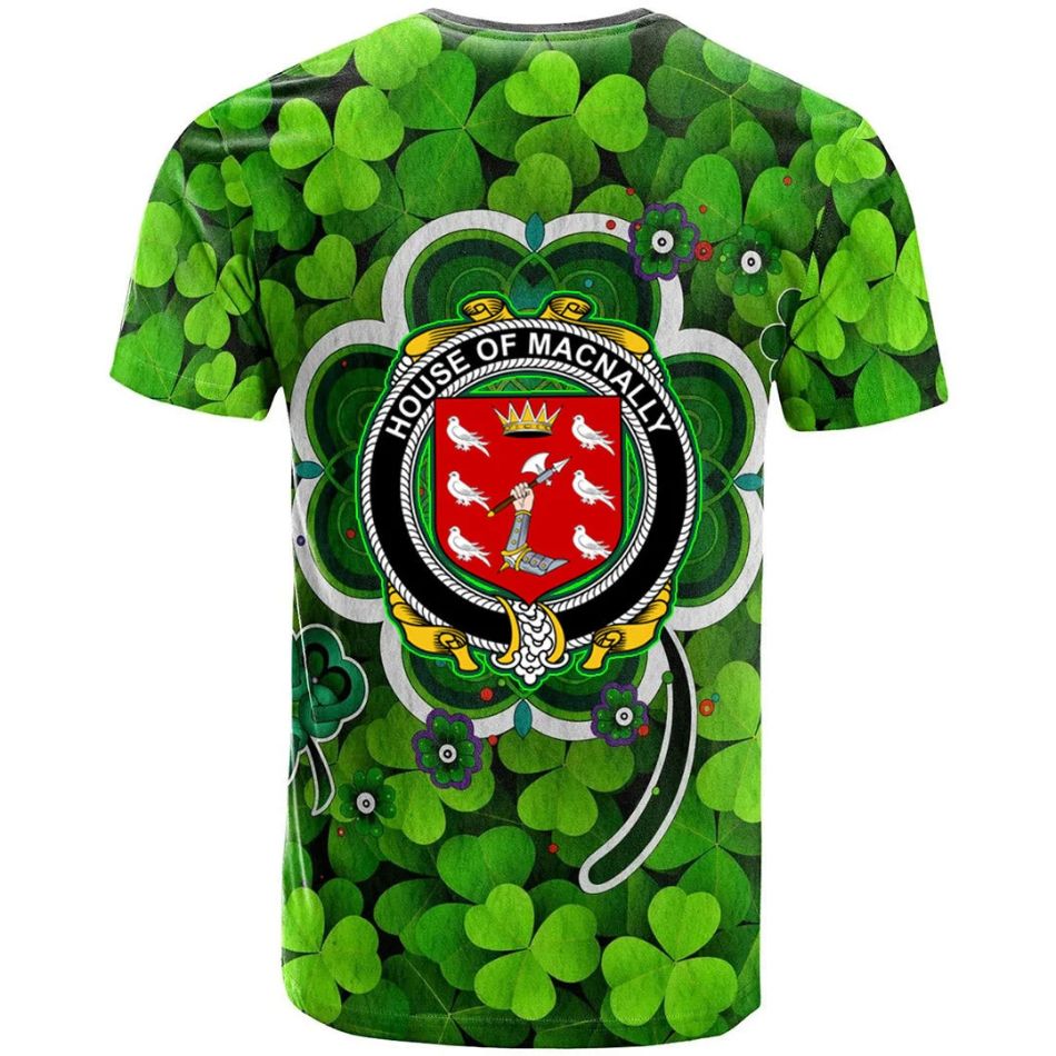House of MACNALLY Irish Crest Graphic Shamrock Celtic Aesthetic Shamrock New 3D T-Shirt