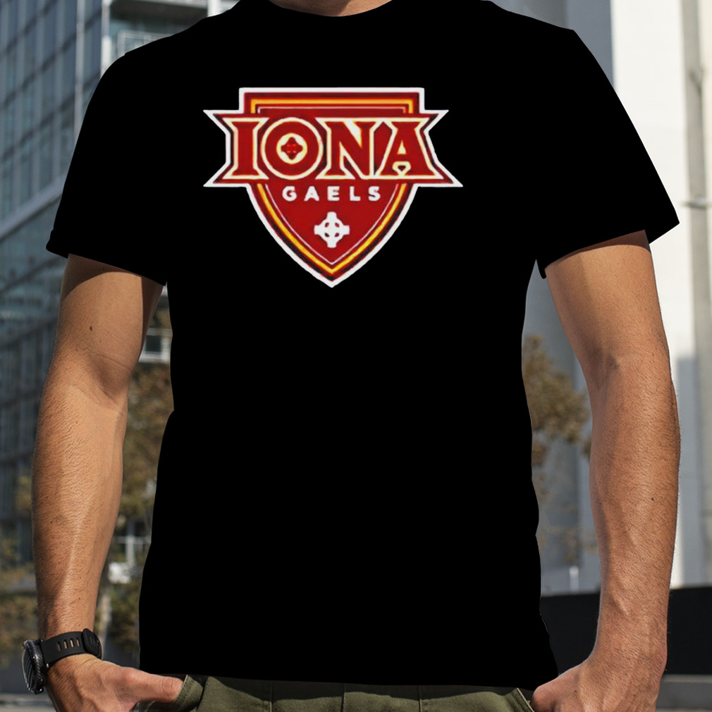 IONA Gaels logo shirt