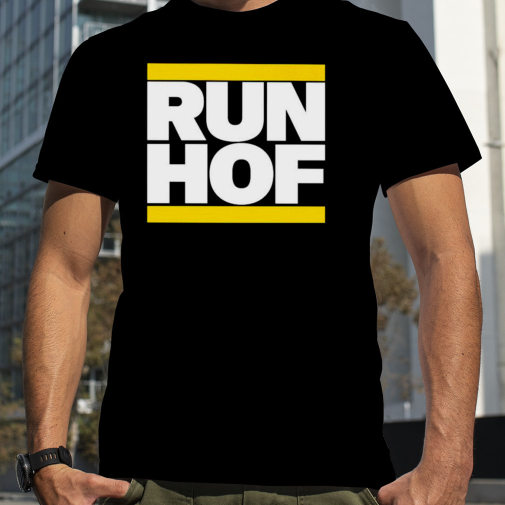 Game Bonta Hill wearing Run Hof shirt