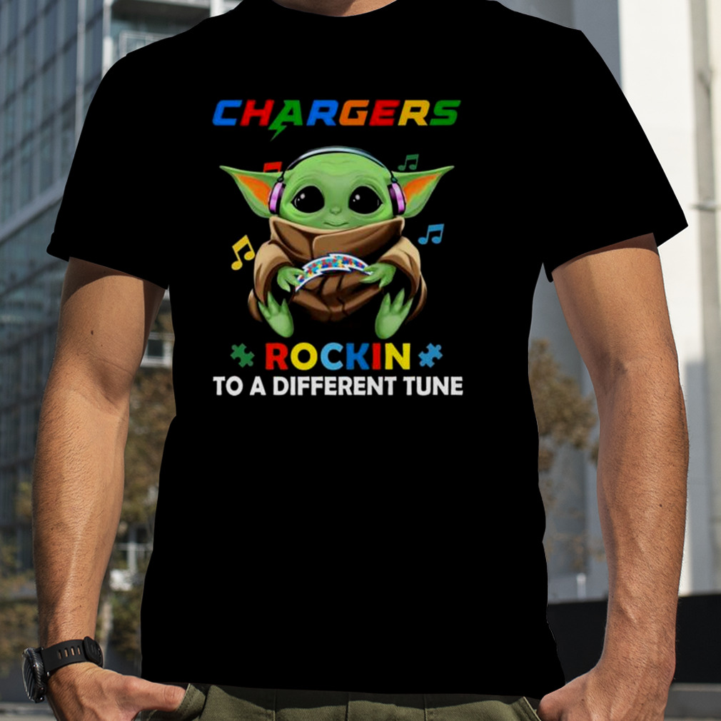 Baby Yoda Hug Los Angeles Chargers Autism Rockin To A Different Tune shirt