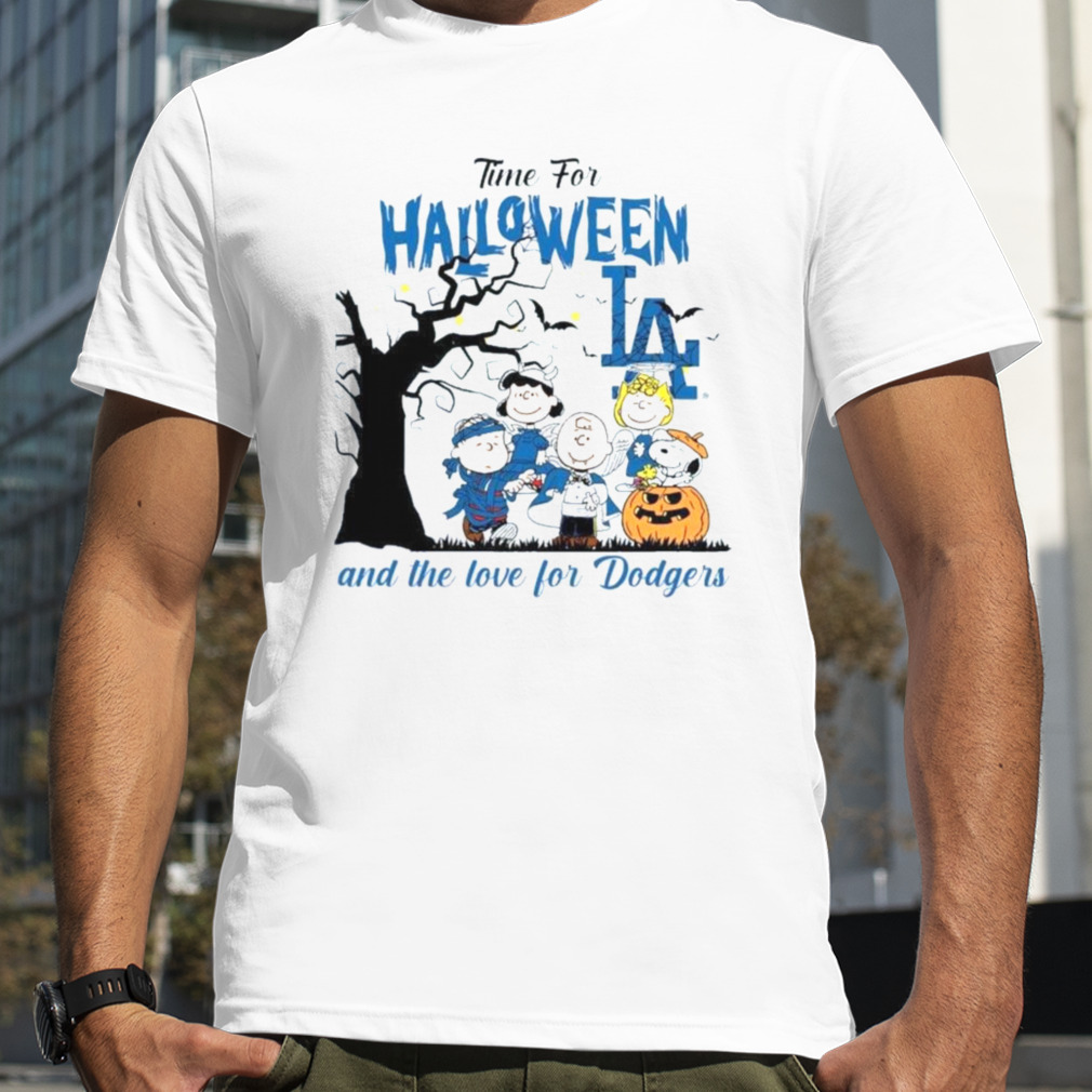 Peanuts Time For Halloween And The Love For Los Angeles Dodgers Logo 2023 T-Shirt