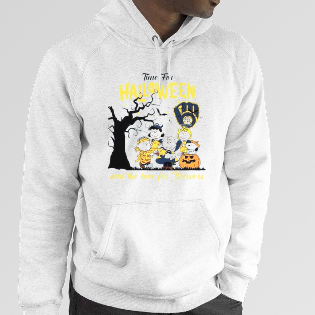 Official Peanuts Time For Halloween And The Love For Milwaukee Brewers Logo  2023 Shirt, hoodie, longsleeve, sweatshirt, v-neck tee